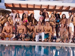 Anal, Culo grande, Verga grande, Tetas grandes, Mamada, Estilo perrito, Orgía, Al aire libre