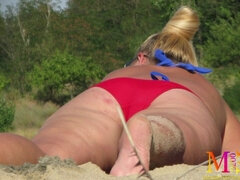 Mooie dikke vrouwen, Grote kont, Grote mammen, Dik, Huisgemaakt, Rijpe lesbienne, Moeder die ik wil neuken, Buiten