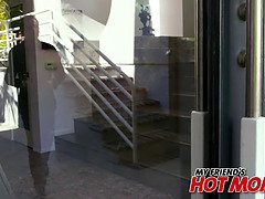 Iso perse, Ruskeahiuksinen, Vanhempi, Äiti jota haluaisin panna, Äiti, Todellisuus, Huutava, Sukkahousu