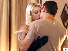 Anaal, Blond, Pijpbeurt, Diep in de keel, Zoenen, Shemale