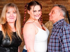 Leie, Grosser arsch, Grosser schwanz, Grosse titten, Blasen, Pummelig, Milf, Flotter dreier