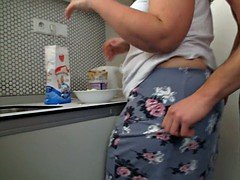 Testes gyönyörű hölgy, Tekintélyes didik, Konyha, Begyek
