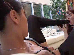 Asiat, Brunette, Lesbisk, Onani, Spanking