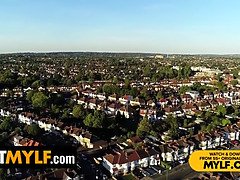 Ameriški, Rit, Blondinka, Oblečena ženska in nag moški, Zapri, Zunanji izliv, Hd, Milf