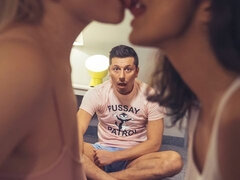 Velké kozy, Blondýna, Kuřba, Na pejska, Dvě na jednoho, Hotel, Teenka, Švédská rojka
