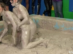 Catfight, Mokra, Wrestling