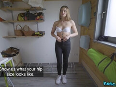 Amatør, Pik sutte, Hundestilling, Europærer, Mand, Naturlige bryster, Udendørs, Pov