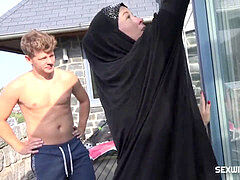 Amatör, Arab, Avsugning, Tjeckisk, Handjobb, Milf, Bröstvårtor