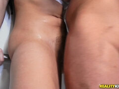 Amateur, Blonde, Sucer une bite, Faciale, Bâillonner, Masturbation, Public, Voyeur