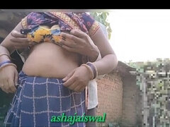 punjabi sexy bhabhi in talking first time fucking outside flower outside door by pond