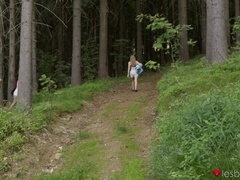 Perse, Lesbo, Ulkona, Pienikokoinen, Pillu, Tatuointi, Tissit, Junassa