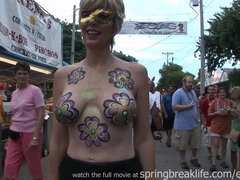 Amateur, Universidad, Despelote, Madres para coger, Desnudo, Al aire libre, Público, Estudiante