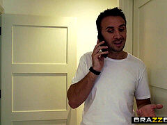 Brazzers - Brazzers Exxtra - Abigail Mac Keiran Lee - Living