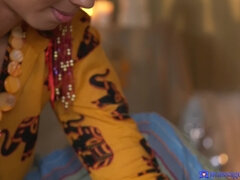 Perse, Ruskeahiuksinen, Jalat, Fetissi, Käsihoito, Pillu, Thaimaalainen, Tissit