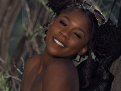 Perse, Bikinit, Korkokengät, Ulkona, Pillu, Pehmo, Soolo, Tangat