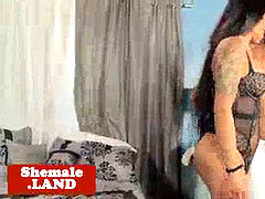 Anale, Grande cazzo, Nero, Tacchi, Sborrando, Lingerie, Donna con pene, Tatuaggi