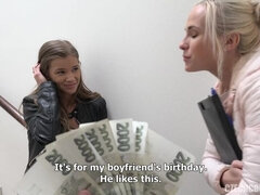Blond, Bruinharig, Stel, Tsjechisch, Hardcore, Geld, Trio, Tieten likken