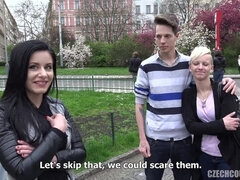 Isot tissit, Blondi, Ruskeahiuksinen, Tsekki, Rankka, Selkäsauna, Raha, Lyhyt tukka