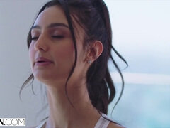 Lízanie análu, Blondína, Brunetka, Výprask, Pička, Jazdectvo, Striekať, Švédska rojka