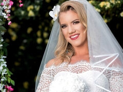 Blonde, Mariée, En levrette, Robe, Doigter, Cuisine, Léchez, Mère que j'aimerais baiser