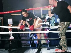 Cul, Gros seins, Sucer une bite, Masturbation, Réalité, Cheveux courts, Tatouage, Mouillée