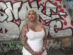 Bbw stor vacker kvinna, Blondin, Avsugning, Doggystyle, Tysk, Pov, Fitta, Tatuering