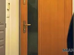 Blondinka, Bondage, Češka, Hd, Zrela, Naravne joške, Tetovaže, Žena