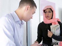 Hijab Babe Binky Beaz Fucked With Neighbour