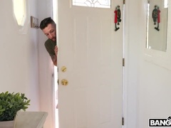 Anális szex, Ondó fröcskölés, Kutya póz, Latin lány, Leborotvált