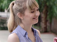 Blondinka, Notranji izliv, Kosmate, Hardcore, Lizanje, Savna, Zapeljana, Tuširanje