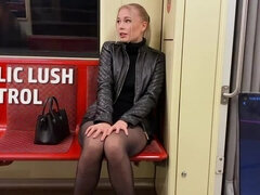 Loiroa, Exibicionismo, Orgasmo, Ao ar livre cartaz de rua outdoor, Público, Adolescente, Brinquedos, Trem