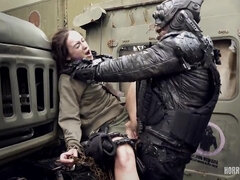 In den arsch, Blondine, Braunhaarige, Extrem, Hardcore, Monster, Öffentlich, Rau