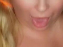 Μεγάλα βυζιά, Ξανθιά, Ώριμη γυναίκα, Φυσικά βυζιά, Θηλές, Μόνος, Βυζιά