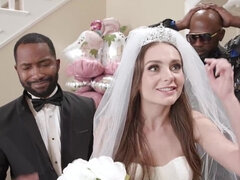 Velik kurac, Črnke, Zunanji izliv, Globoko grlo, Doggystyle, Temnopolti, Gangbang, Medrasni seks