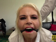 Leie, Sadomasochismus, Blasen, Fetisch, Hardcore, Milf, Mutti, Realität