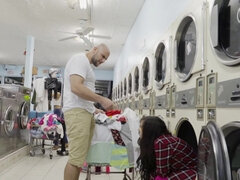 Iso perse, Isot tissit, Ruskeahiuksinen, Spermashotti, Takaapäin, Hd, Latinankieli, Luonnolliset tissit