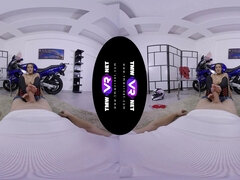 Μεγάλα βυζιά, Πίπα, Μελαχροινή, Τρελός, Ηδ, Οργασμός, Μουνί, Υγρό