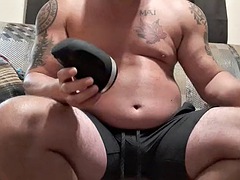 Grosse bite, Première fois, Hard, Masturbation, Solo, Tatouage, Jouets, Vibromasseur