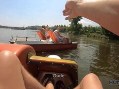 Isot tissit, Aisankannattaja, Tsekki, Rankka, Lesbo, Ulkona, Todellisuus, Tissipano