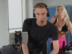 Ameriški, Velik kurac, Fafanje, Moški z dvema ženskama, Prstni, Pornozvezde, Muco, Joške