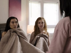 엉덩이, 침실, 레즈비언, 대단히, 랑제리, 자연의 가슴, 면도된, 스트리핑