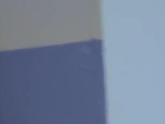 Ξανθιά, Κολλέγιο, Συμπαθητική, Μόνος, Στολή