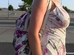 Bionda, Pisciando, Pubblico, Solo