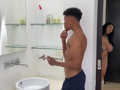 Iso kaunis nainen, Iso perse, Isot tissit, Suihinotto, Tumma, Hd, Sekarotuinen, Latinankieli