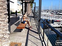 Grote mammen, Bruinharig, Diep in de keel, Hd, Latijnse vrouw, Gezichtspunt, Realiteit, Schreeuwen