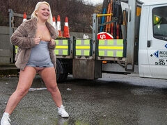 Stor rumpe, Store pupper, Blond, Fetisj, Milf, Naken, Utendørs, Pissing