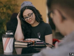 Kukk suging, Brunette, Bakfra, Kvinner mann, Fitte, Tabu, Tenåring, Trekant