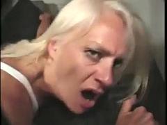 Anaal, Blond, Pijpbeurt, Omie, Rijpe lesbienne, Slet, Alleen