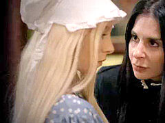 Lesbo, Itsetyydytys, Orgasmi, Pienikokoinen, Todellisuus, Tatuointi