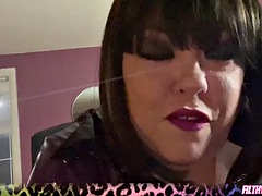 Dildo, Femdom, Fetiš, Latex, Masturbácia, Dospelé, Milf  mčbp, Pobehlica